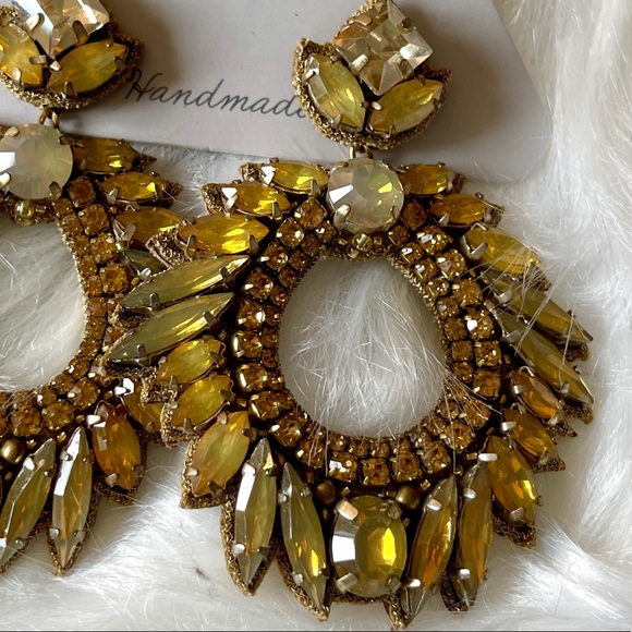 NWT Deepa Gurnani Earrings, Handmade Crystal Chandelier Dangle Statement Earring - Picture 6 of 6